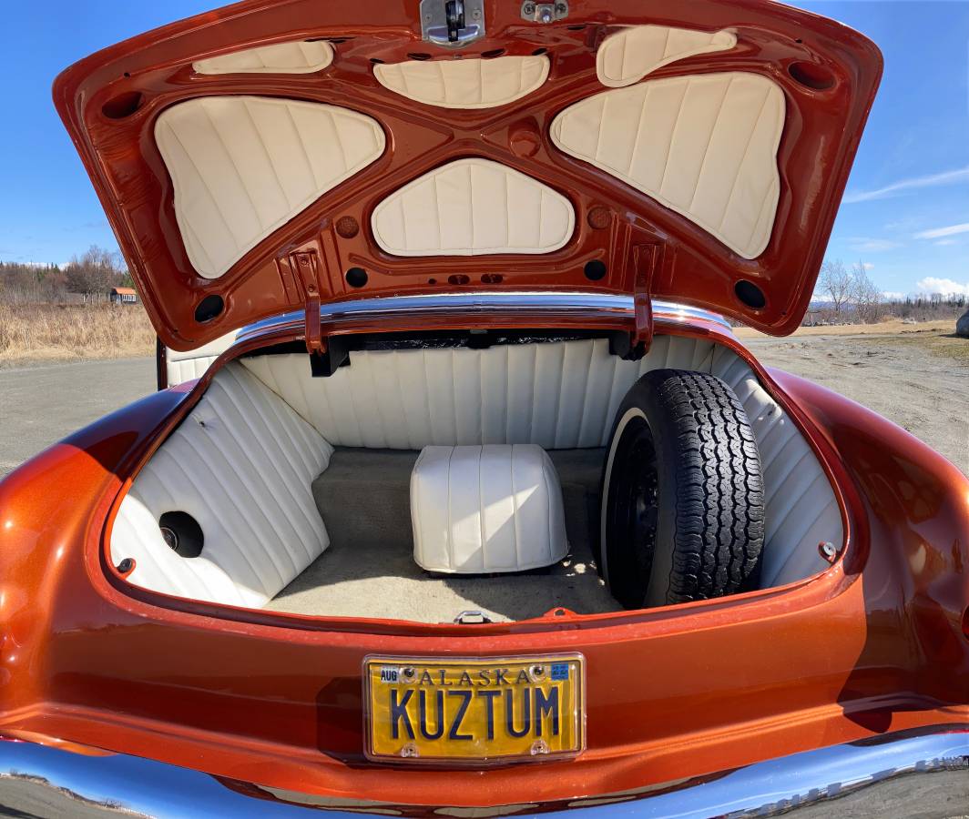 Pontiac-Chieftain-1952-custom-17
