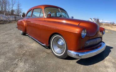 Pontiac-Chieftain-1952-custom