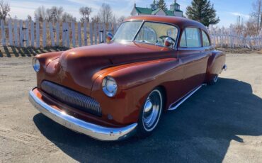 Pontiac-Chieftain-1952-custom-9