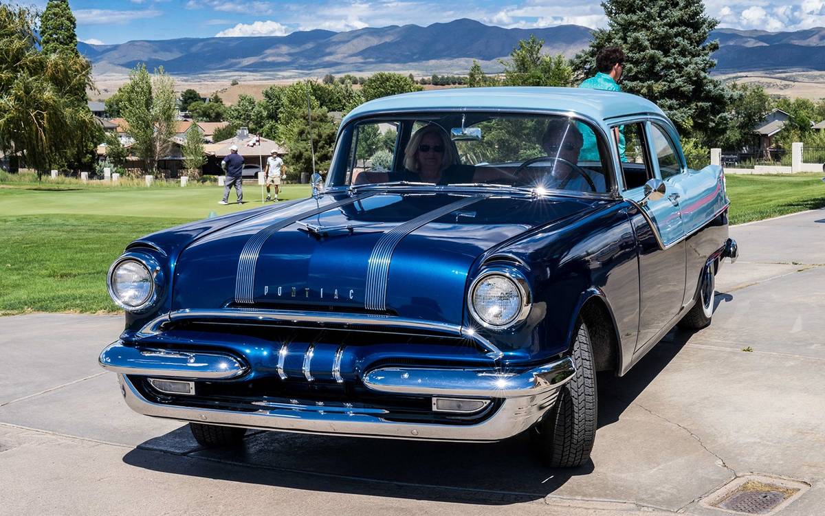 Pontiac-Chieftain-1955-blue-8