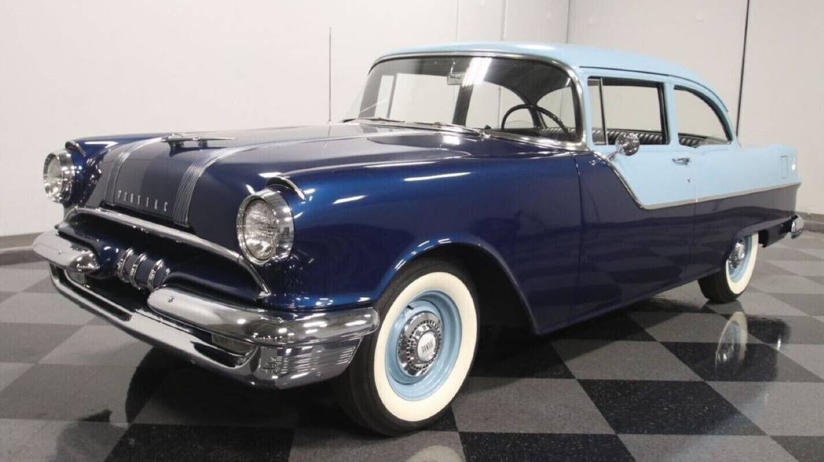Pontiac Chieftain  1955 blue