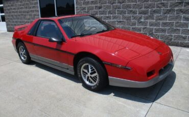Pontiac-Fiero-1985-1