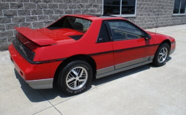 Pontiac-Fiero-1985-12