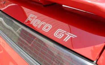 Pontiac-Fiero-1985-17