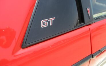 Pontiac-Fiero-1985-22