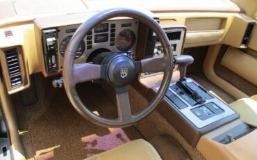 Pontiac-Fiero-1985-34