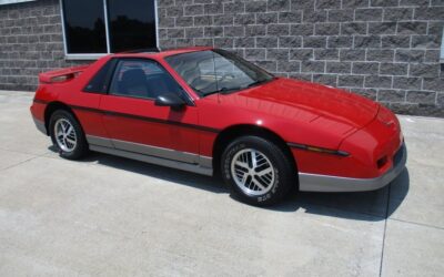 Pontiac Fiero 1985 --