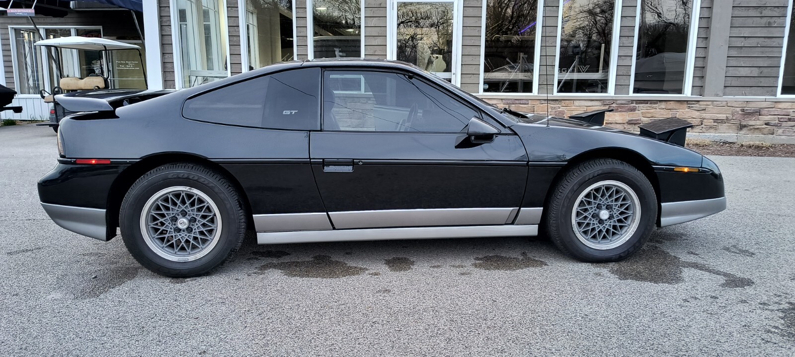 Pontiac Fiero 1987 Coupe