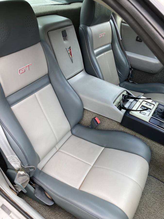 Pontiac-Fiero-gt-1985-white-1
