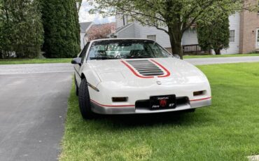 Pontiac-Fiero-gt-1985-white-11