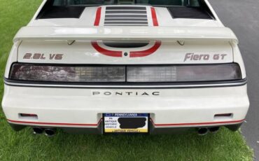 Pontiac-Fiero-gt-1985-white-13