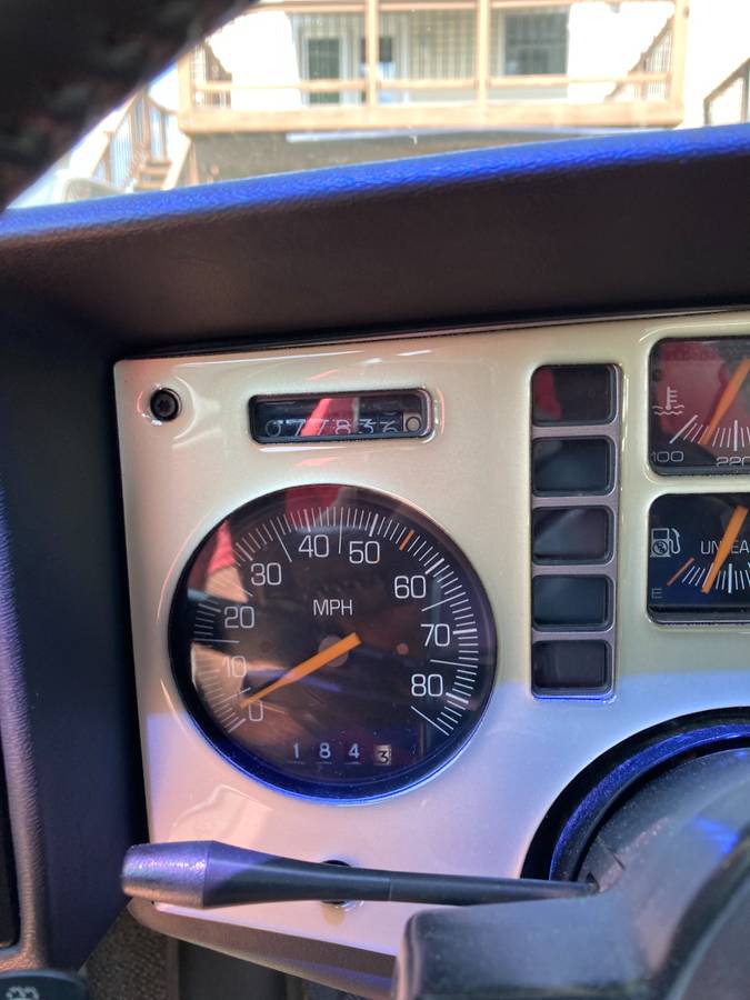 Pontiac-Fiero-gt-1985-white-7
