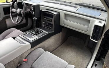 Pontiac-Fiero-gt-1986-14
