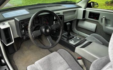 Pontiac-Fiero-gt-1986-16