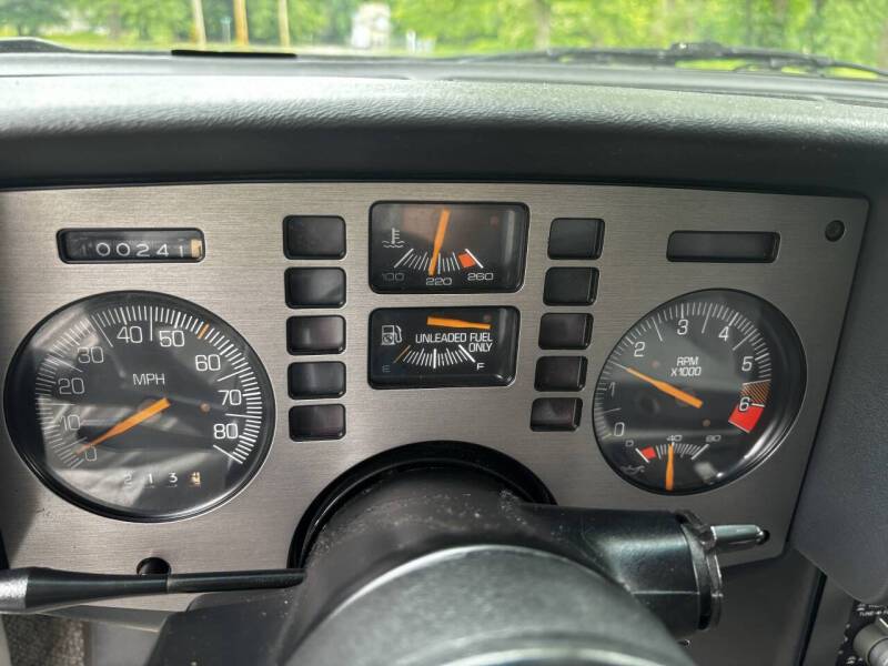 Pontiac-Fiero-gt-1986-18