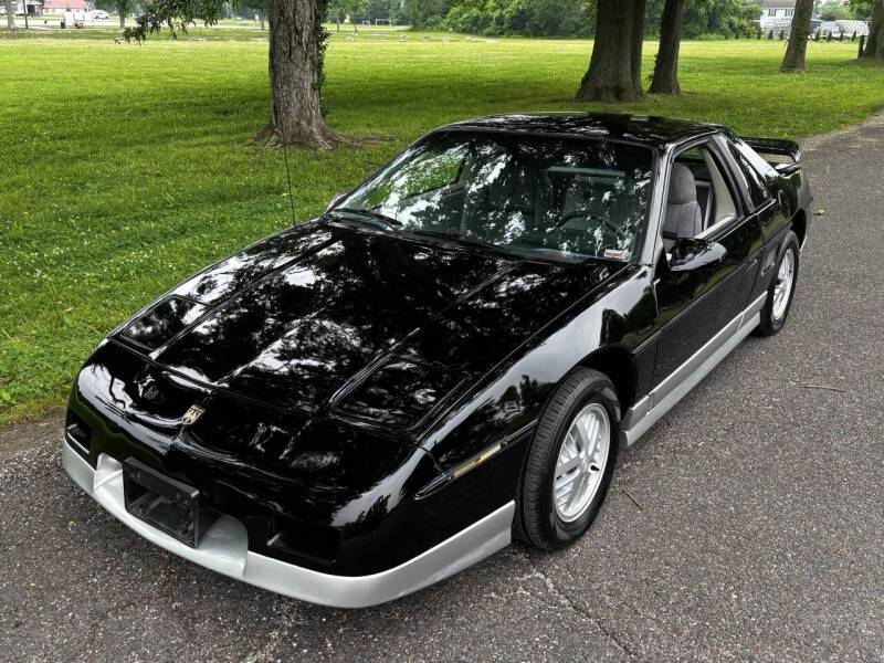 Pontiac-Fiero-gt-1986-23