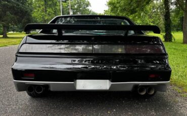 Pontiac-Fiero-gt-1986-3
