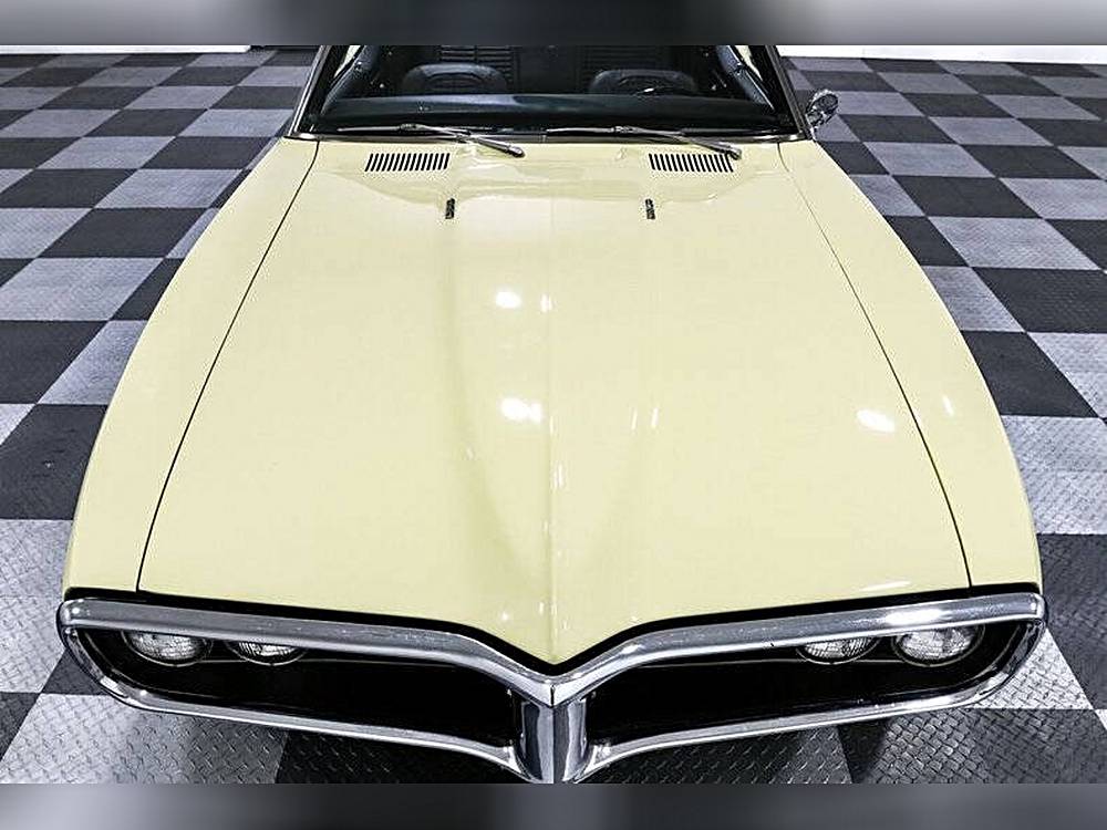 Pontiac-Firebird-1968-yellow-1