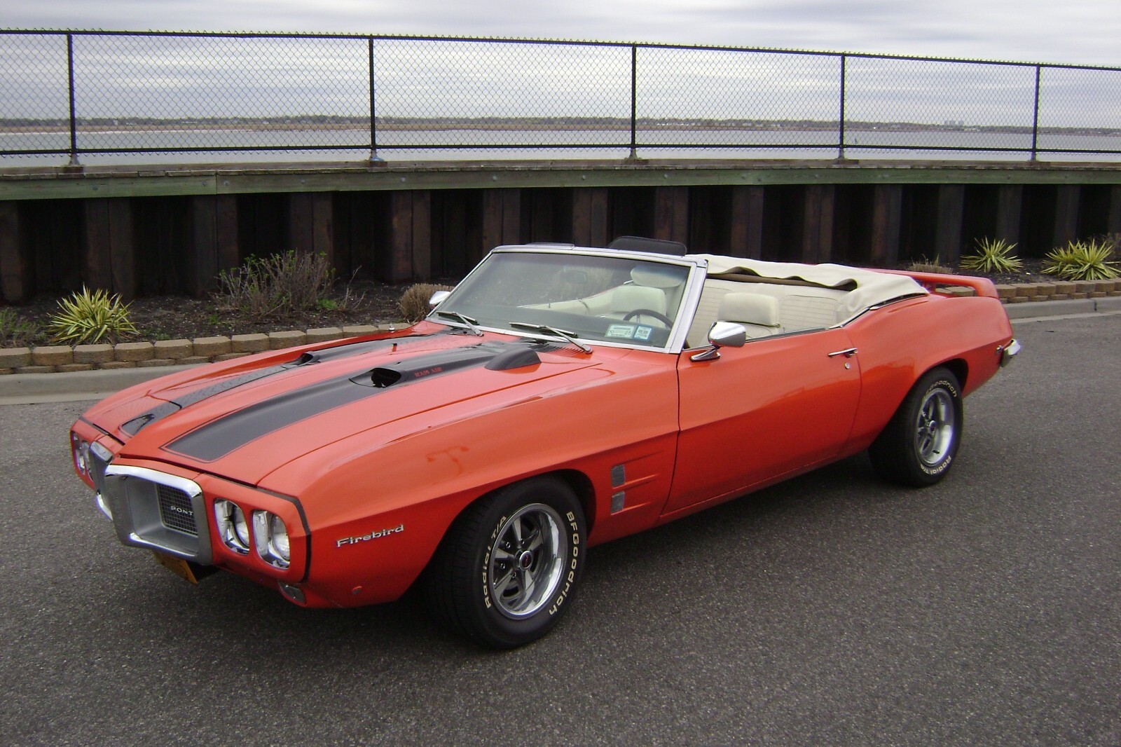Pontiac-Firebird-1969-Convertible-7