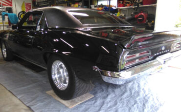 Pontiac-Firebird-1969-Coupe-2