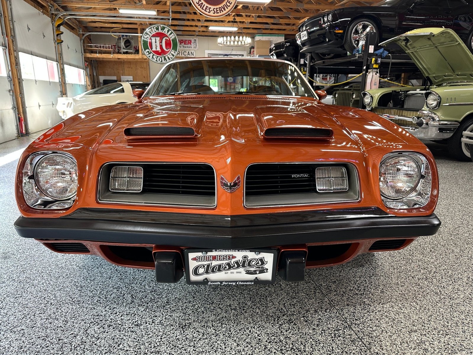 Pontiac-Firebird-1975-Coupe-1