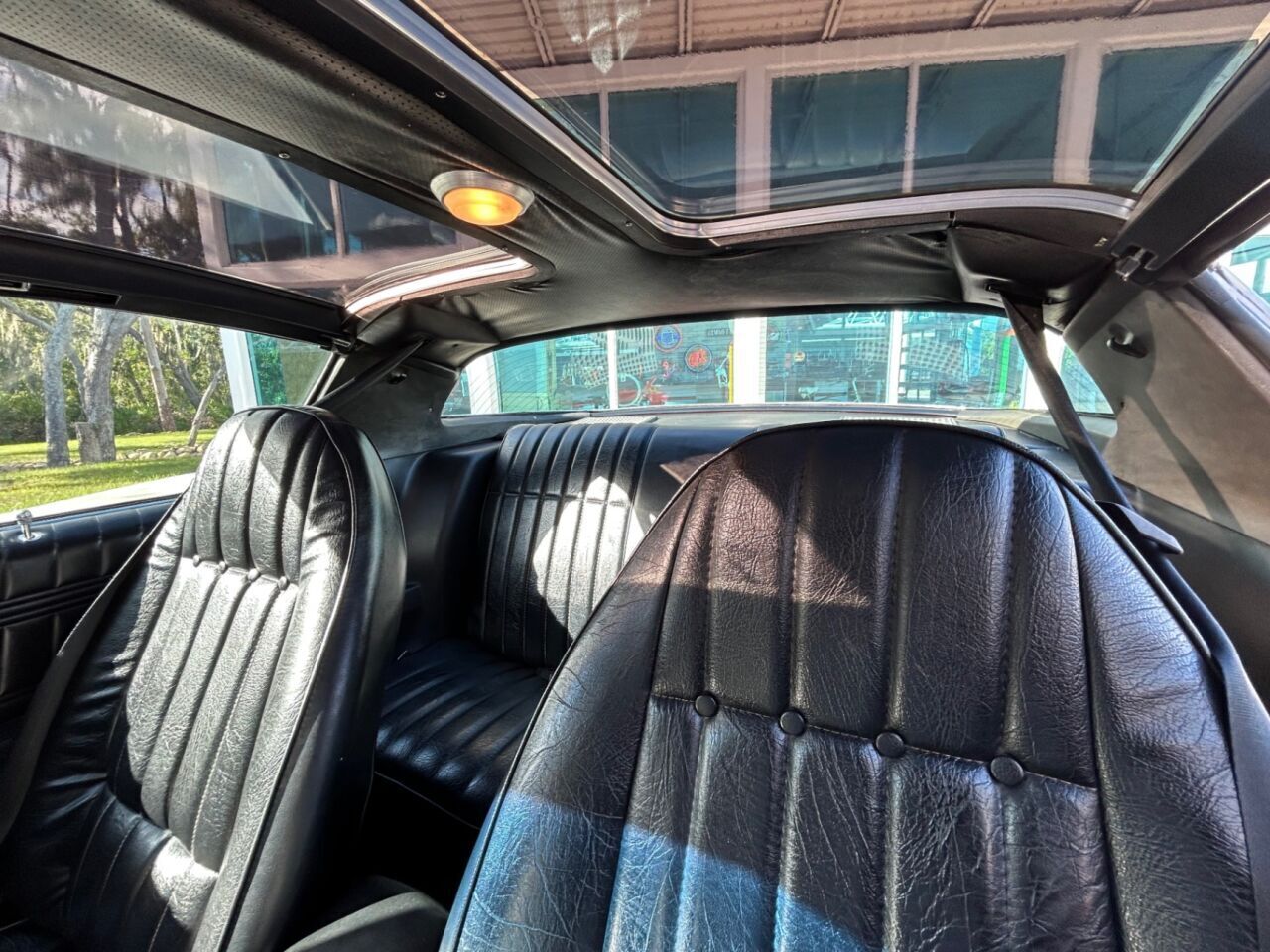 Pontiac-Firebird-1976-Convertible-13
