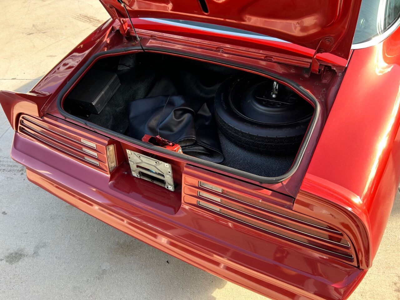 Pontiac-Firebird-1976-Convertible-5