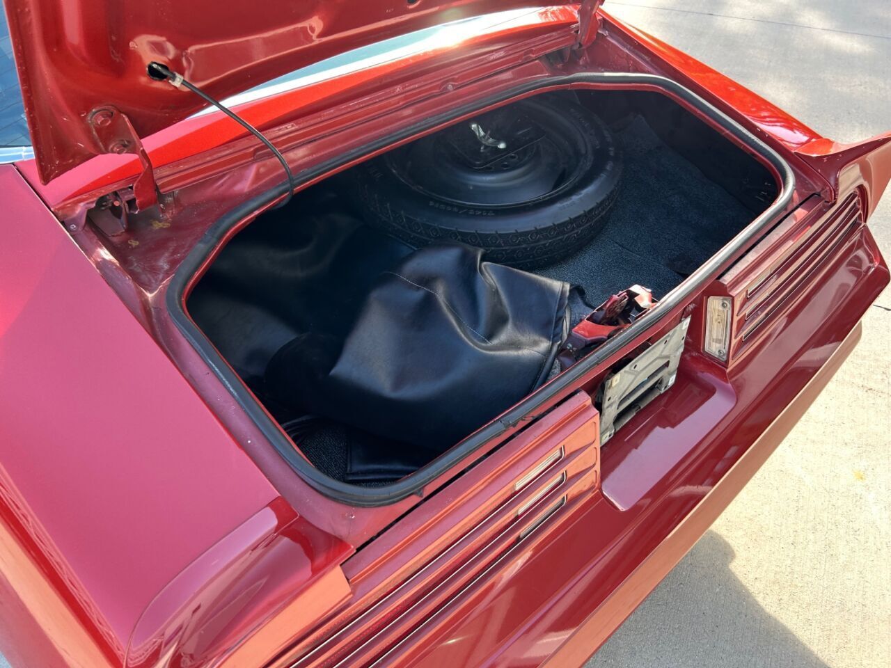 Pontiac-Firebird-1976-Convertible-7