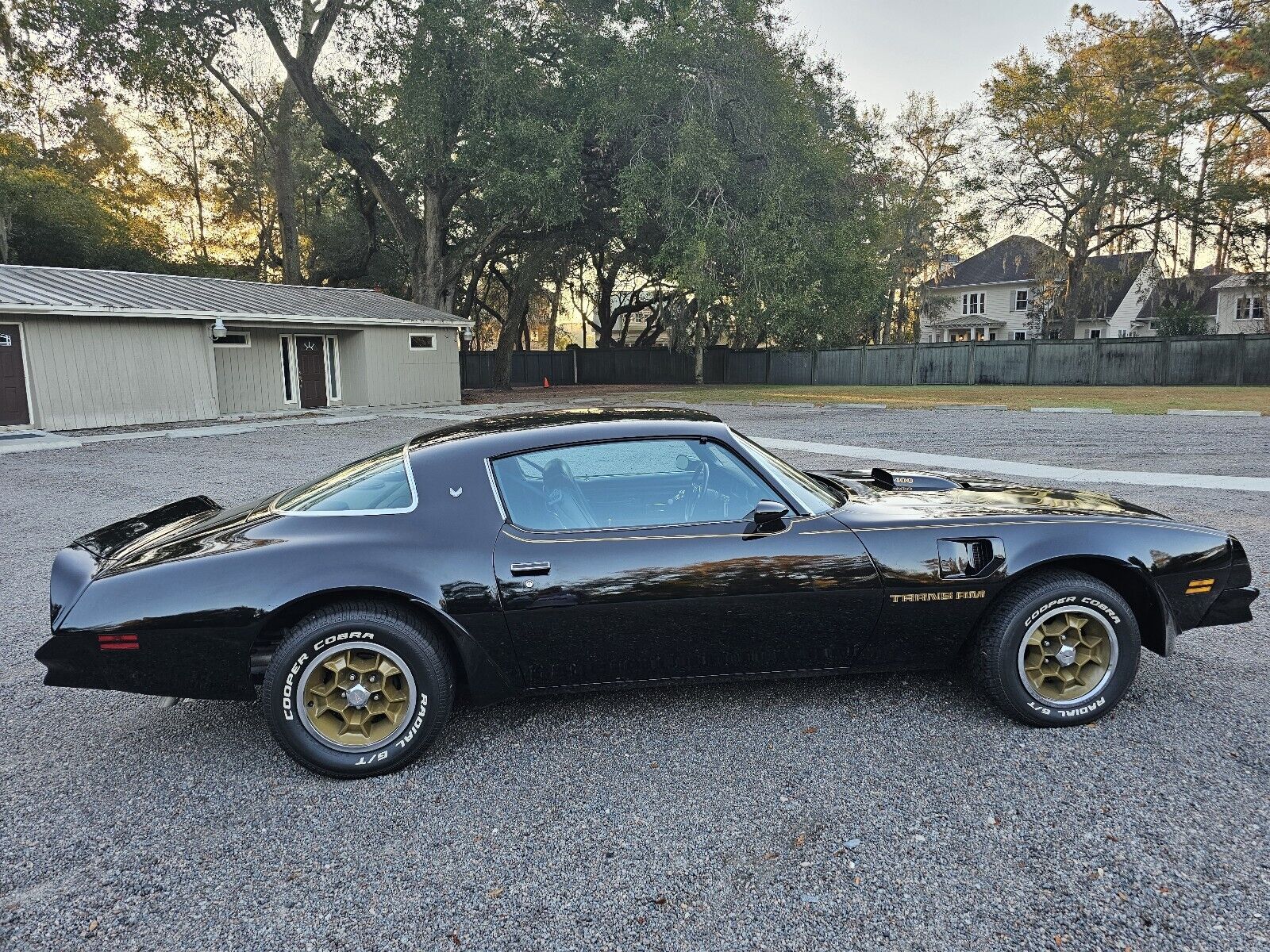 Pontiac-Firebird-1976-Coupe-26