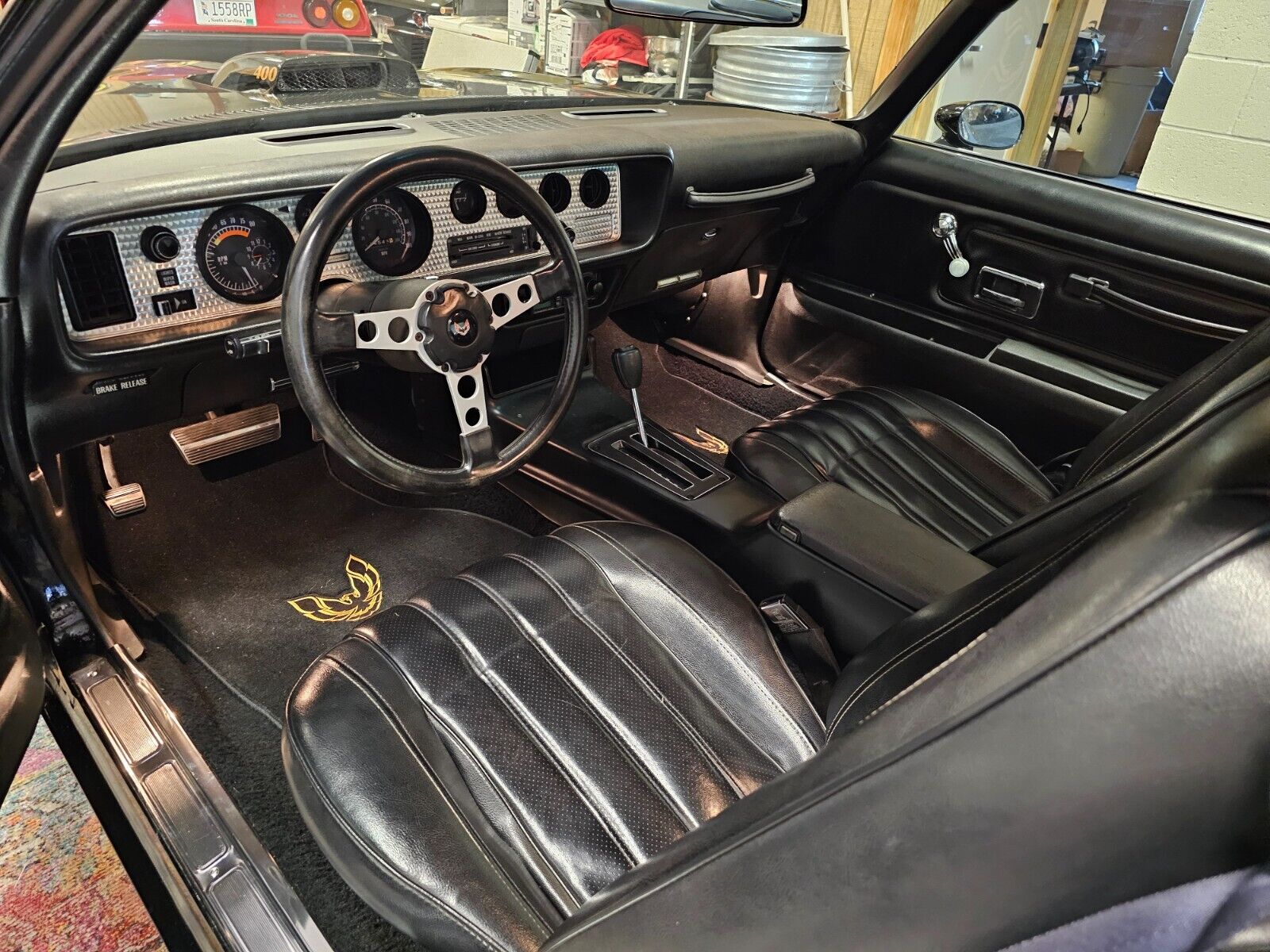 Pontiac-Firebird-1976-Coupe-3