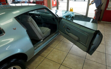 Pontiac-Firebird-1978-Classic-Car-23