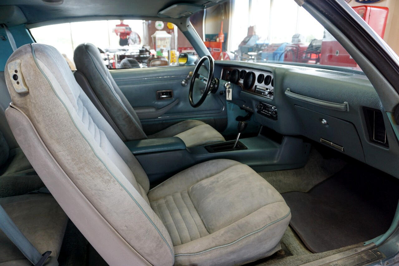 Pontiac-Firebird-1978-Classic-Car-24