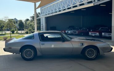 Pontiac-Firebird-1979-Convertible-3