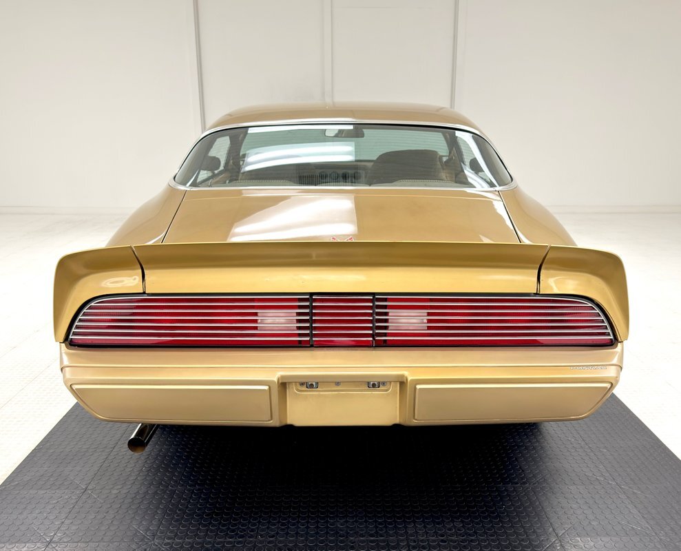 Pontiac-Firebird-1979-Coupe-3