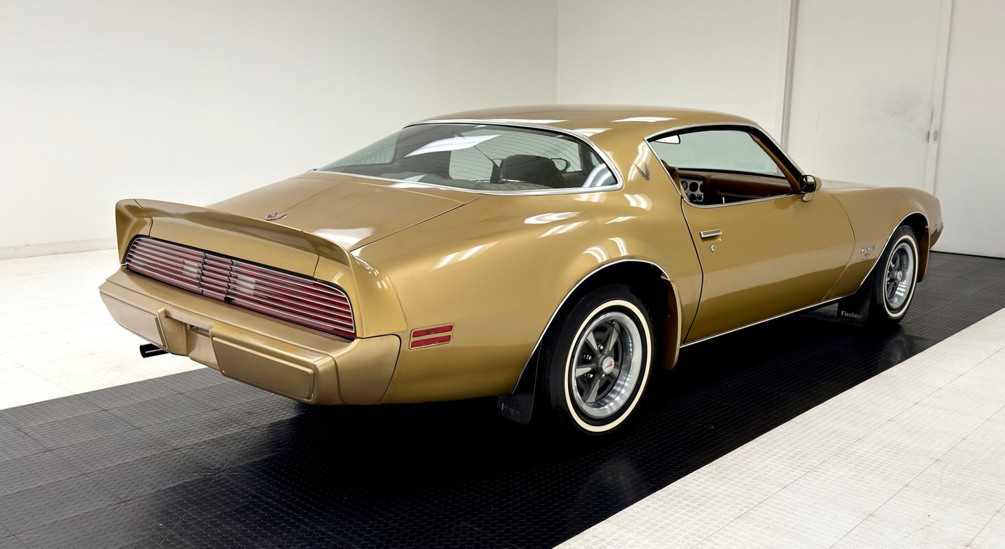 Pontiac-Firebird-1979-Coupe-4
