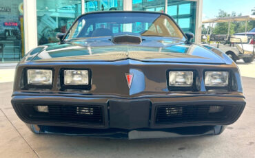 Pontiac-Firebird-1981-Coupe-1