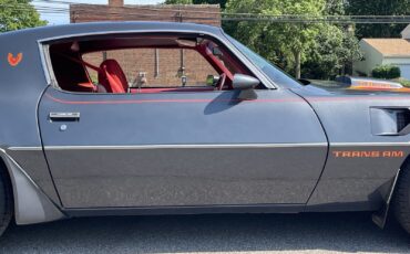 Pontiac-Firebird-1981-Coupe-10