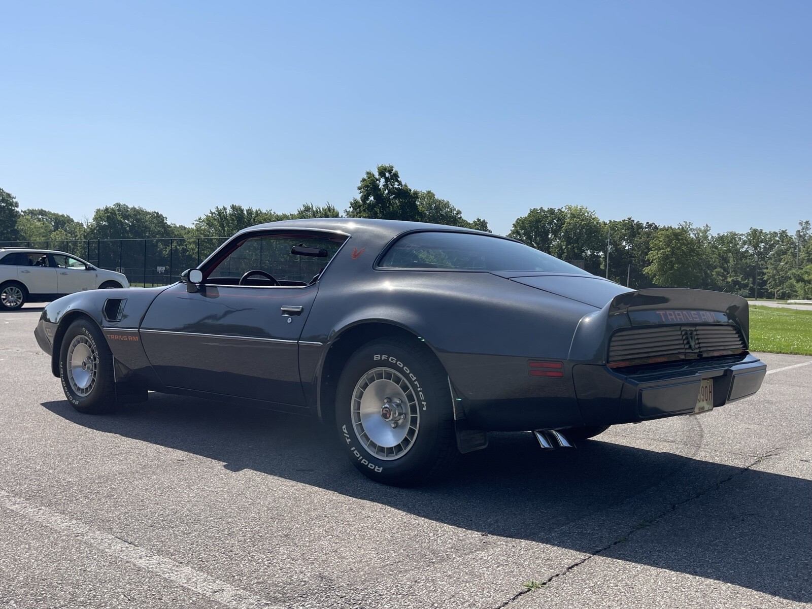 Pontiac-Firebird-1981-Coupe-16