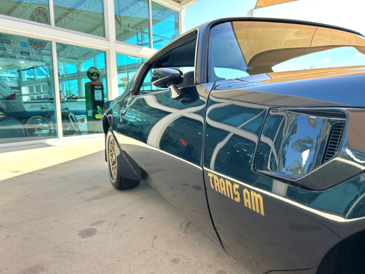 Pontiac-Firebird-1981-Coupe-18