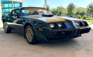 Pontiac-Firebird-1981-Coupe-2