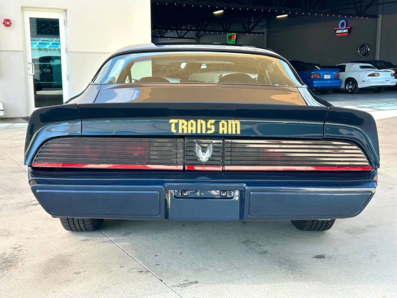 Pontiac-Firebird-1981-Coupe-5