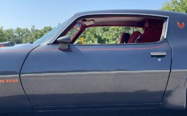Pontiac-Firebird-1981-Coupe-6