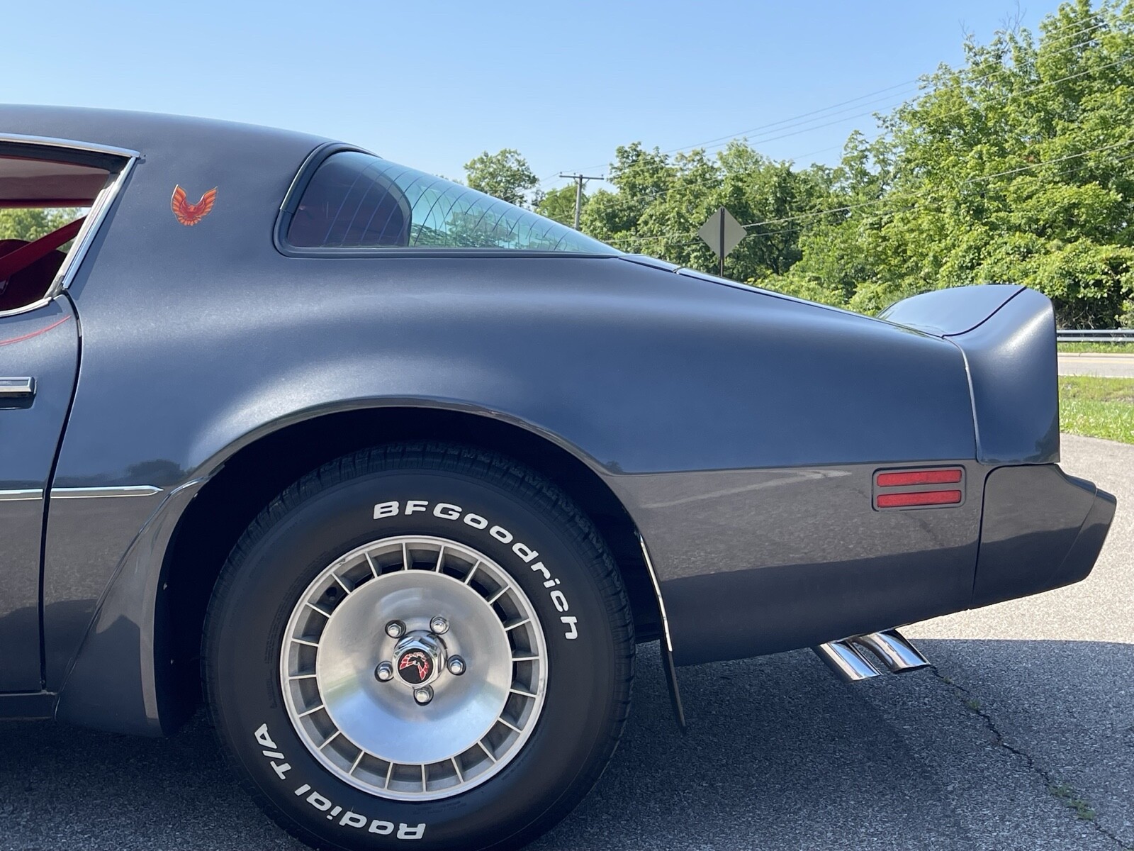 Pontiac-Firebird-1981-Coupe-7