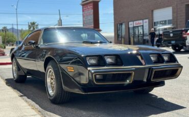 Pontiac-Firebird-1981-black-2