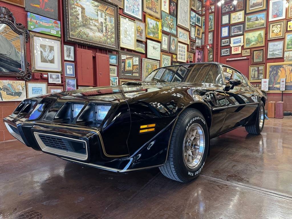 Pontiac-Firebird-1981-black-22