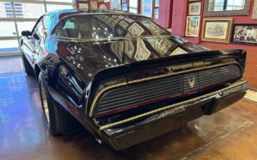 Pontiac-Firebird-1981-black-3