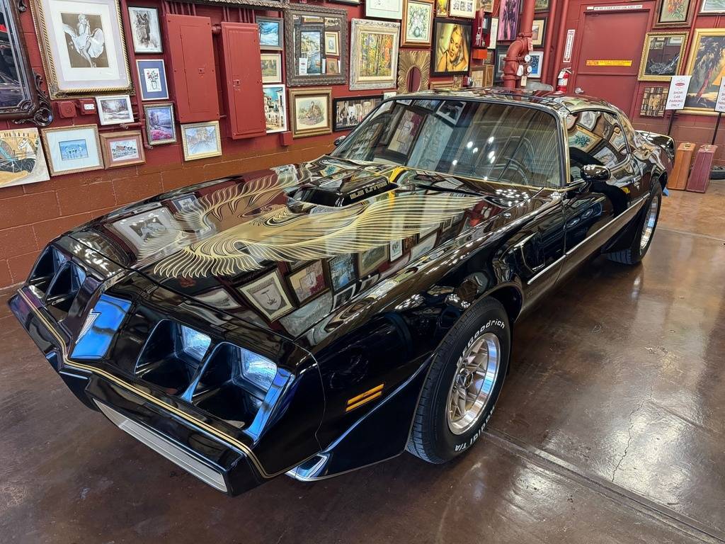 Pontiac-Firebird-1981-black-5