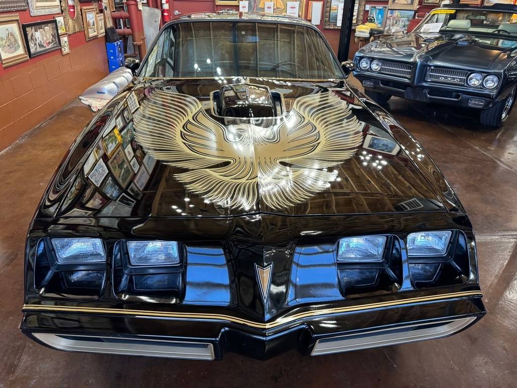 Pontiac-Firebird-1981-black-9