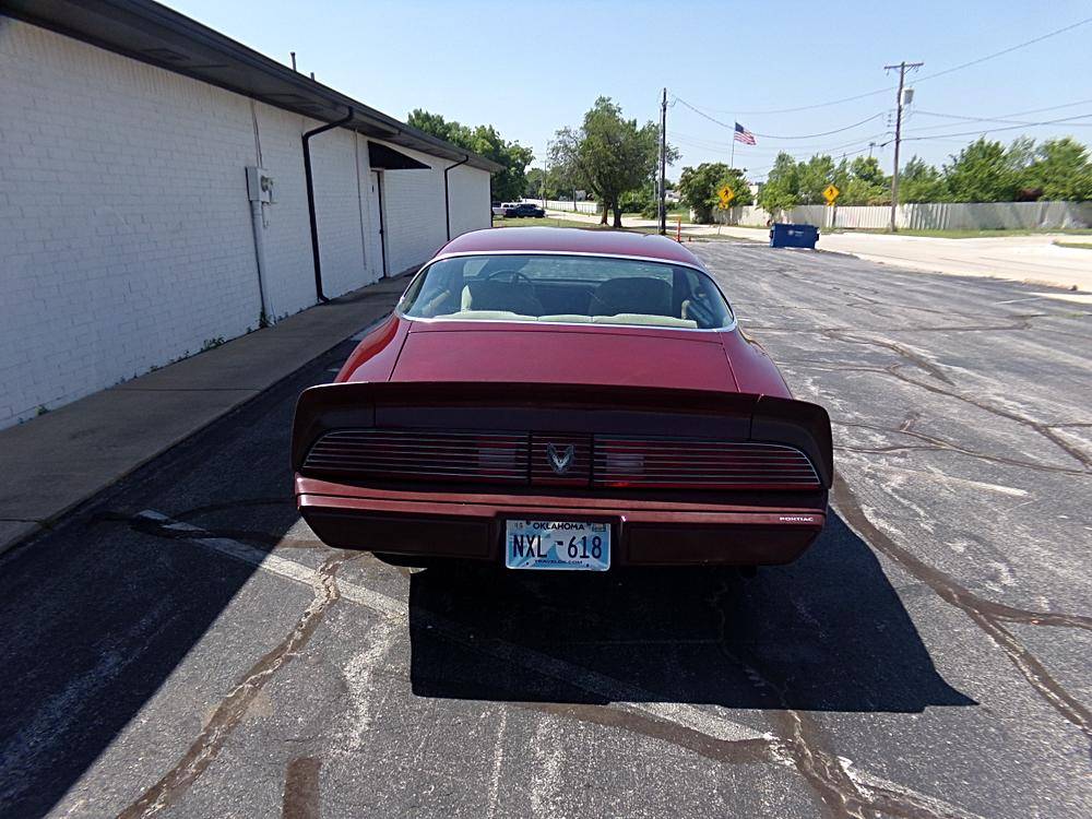Pontiac-Firebird-1981-red-3