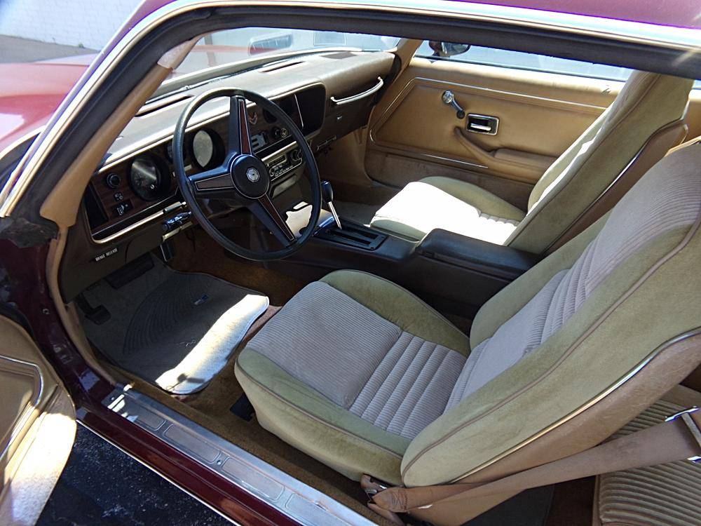 Pontiac-Firebird-1981-red-9